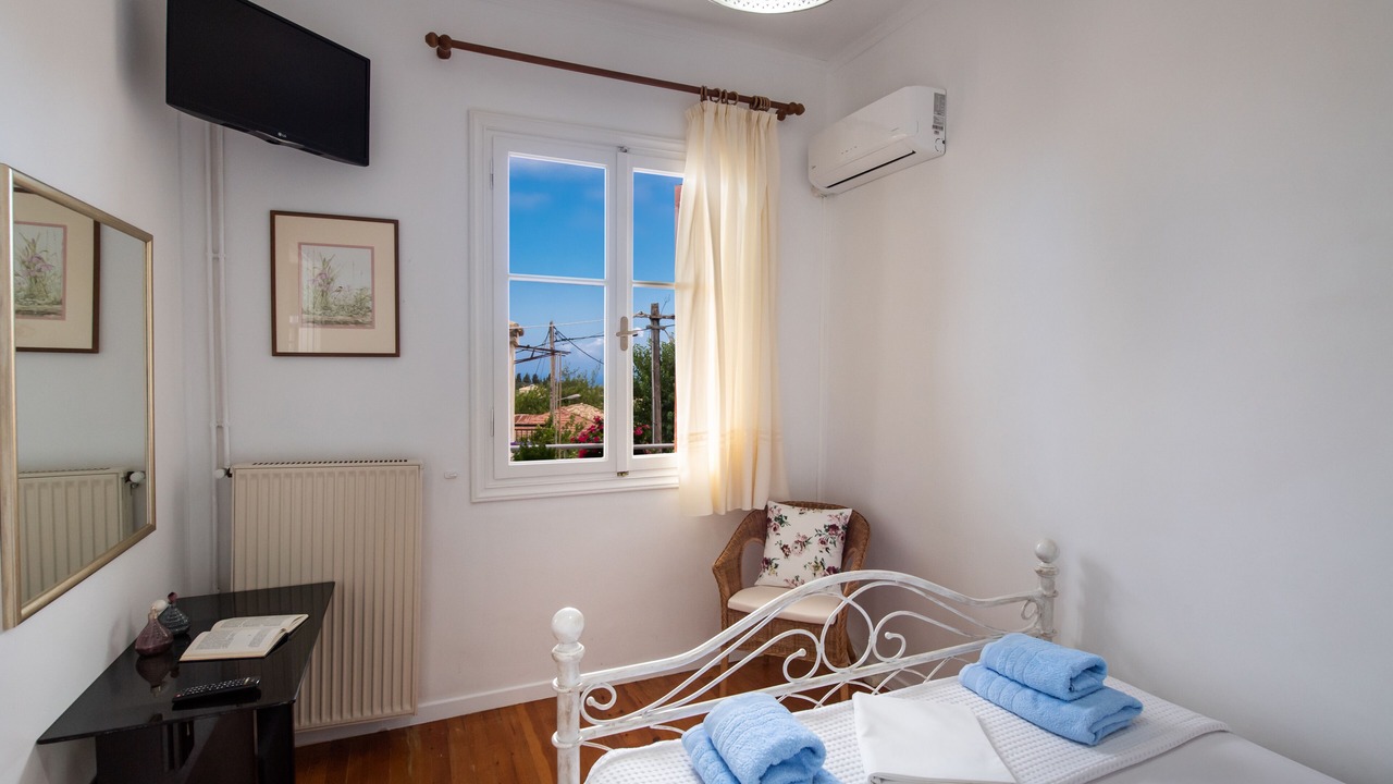 Photo of Bedroom in Tsoukaladhes