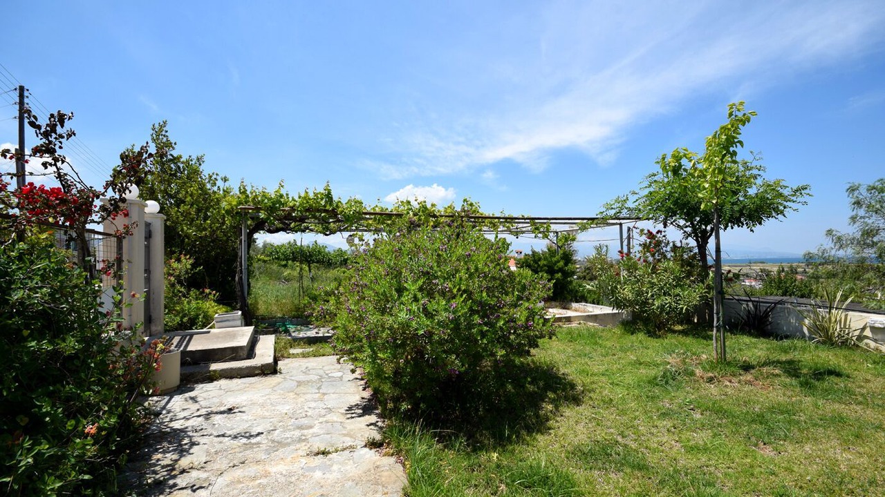 Photo of Outdoor in Korithion