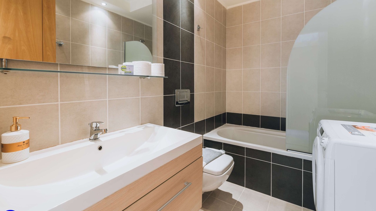 Photo of Bathroom in Rhodes