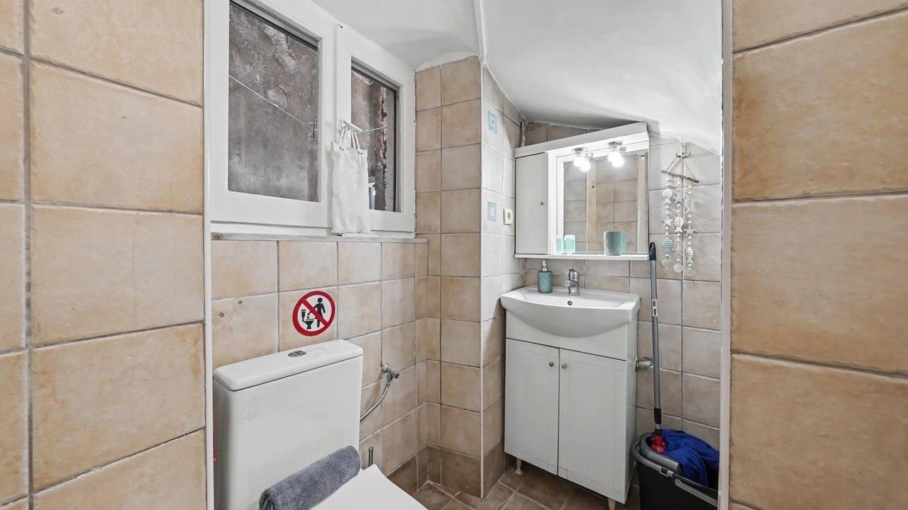 Photo of Bathroom in Old Town