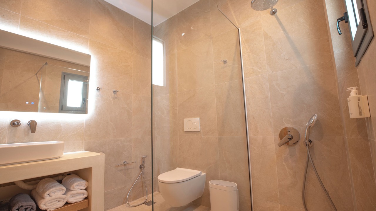 Photo of Bathroom in Evdilos