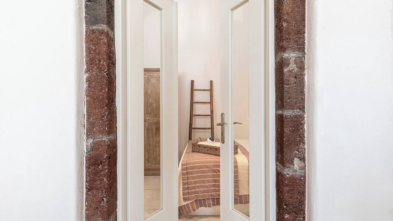 Photo of Bedroom in Imerovigli
