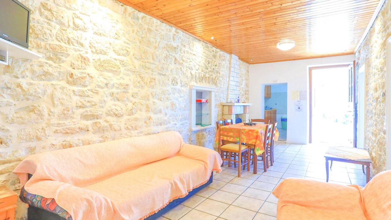 Photo of Livingroom in Nisaki