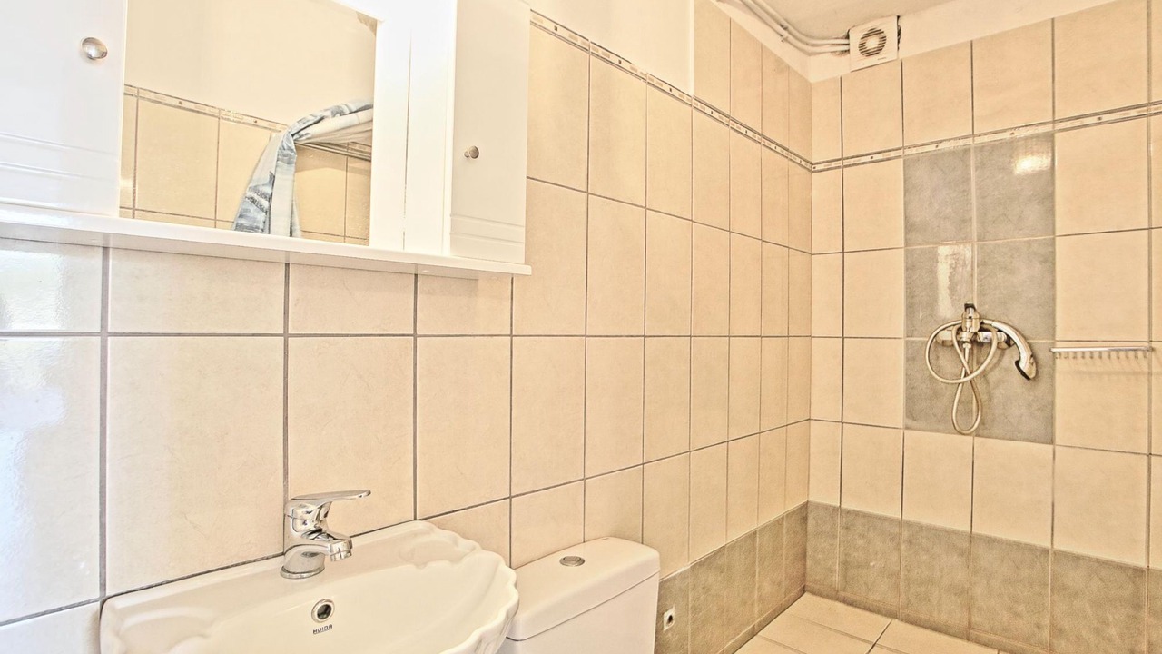 Photo of Bathroom in Agni