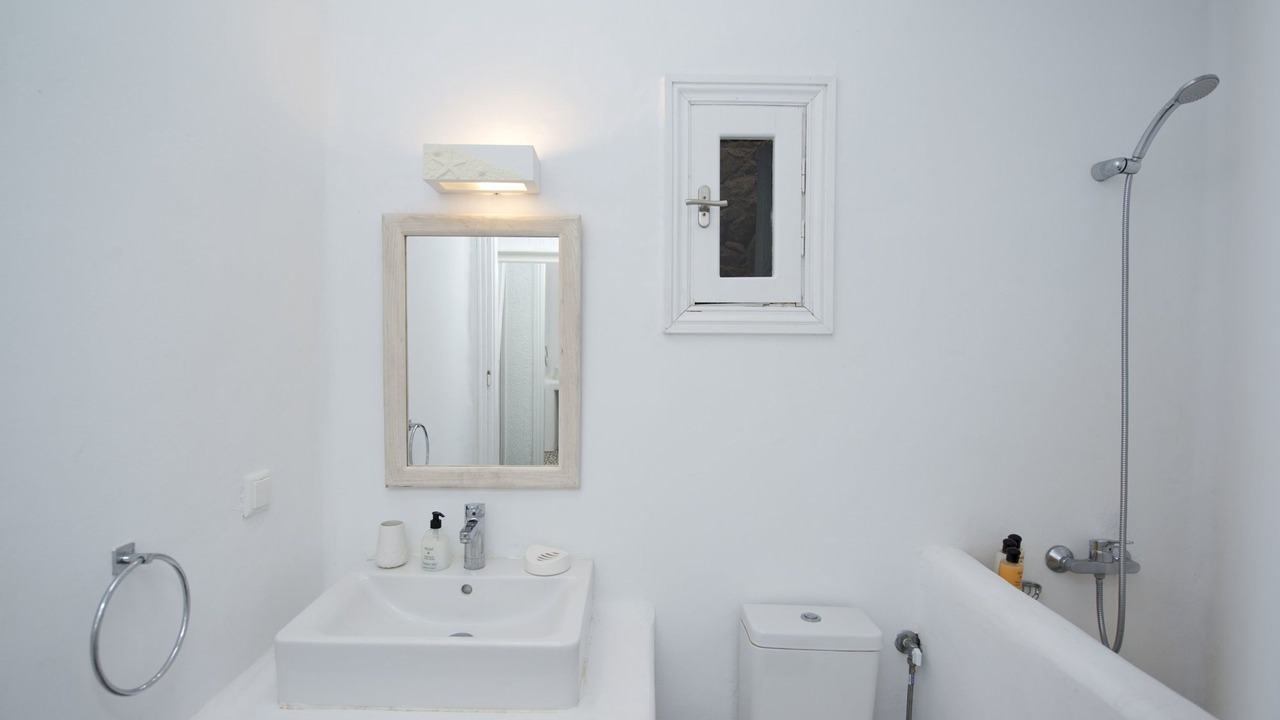 Photo of Bathroom in Kalafatis