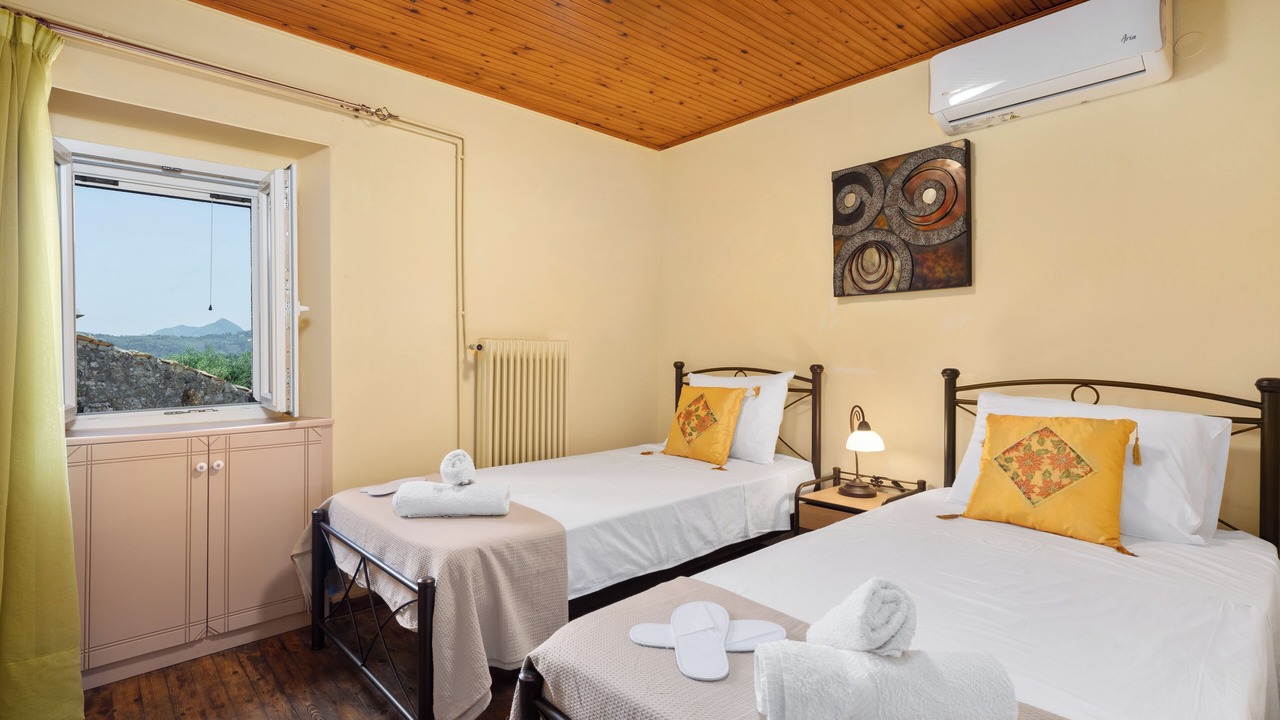 Photo of Bedroom in Kouramades