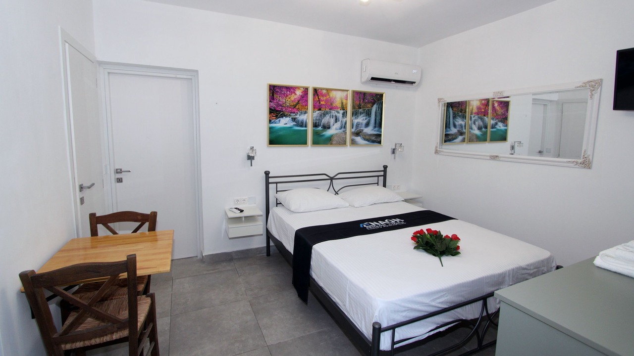 Photo of Bedroom in Ipsos