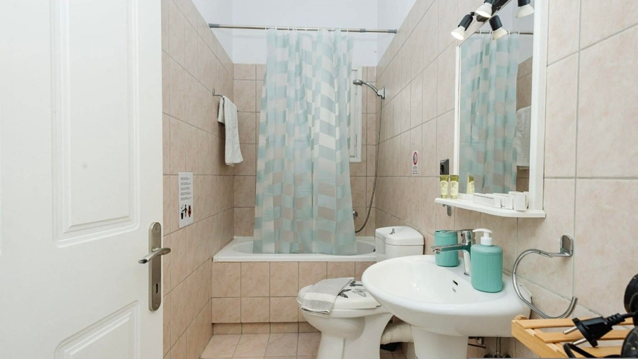 Photo of Bathroom in Perama