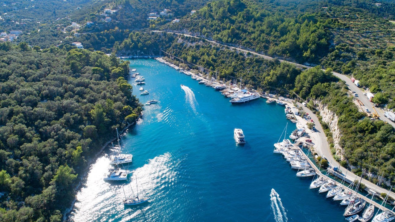 Photo of Others in Gaios