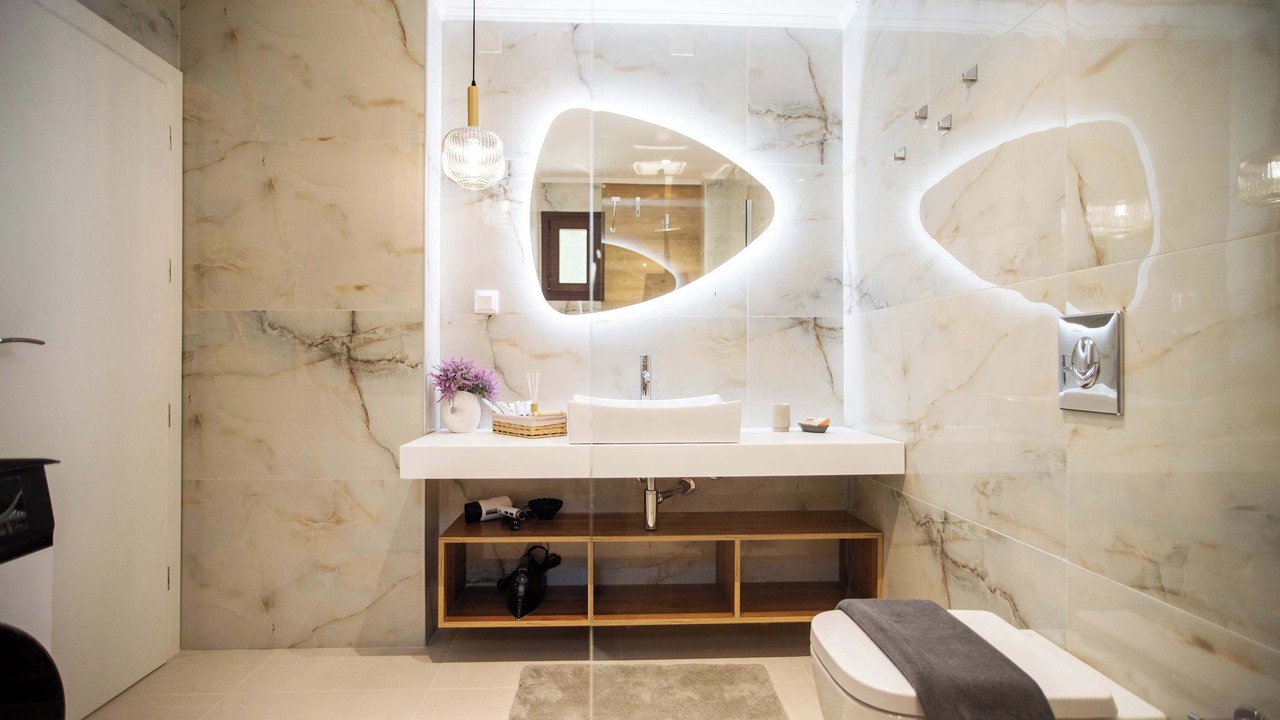 Photo of Bathroom in Gardenos