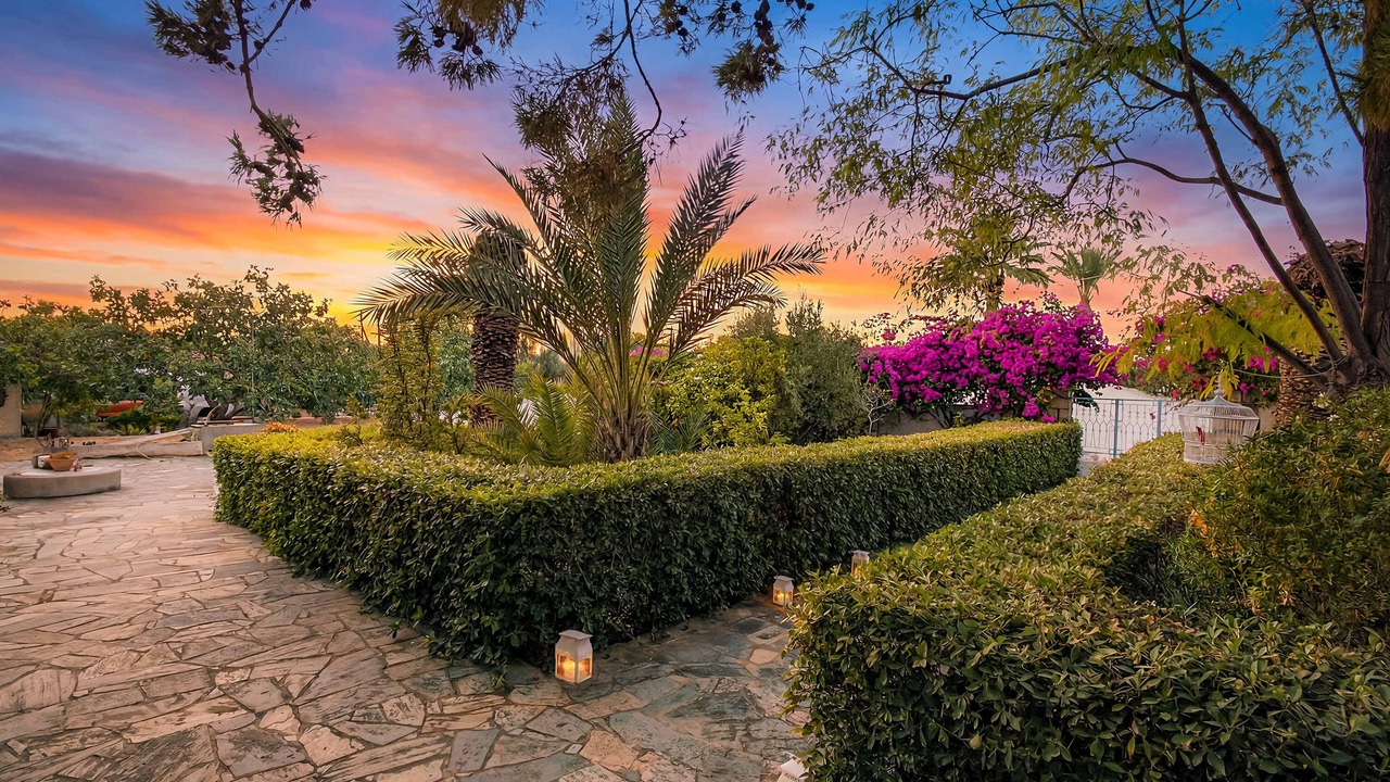 Photo of Outdoor in Ayioi Asomatoi