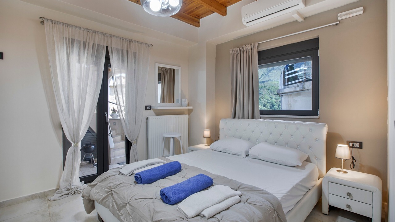 Photo of Bedroom in Filaki
