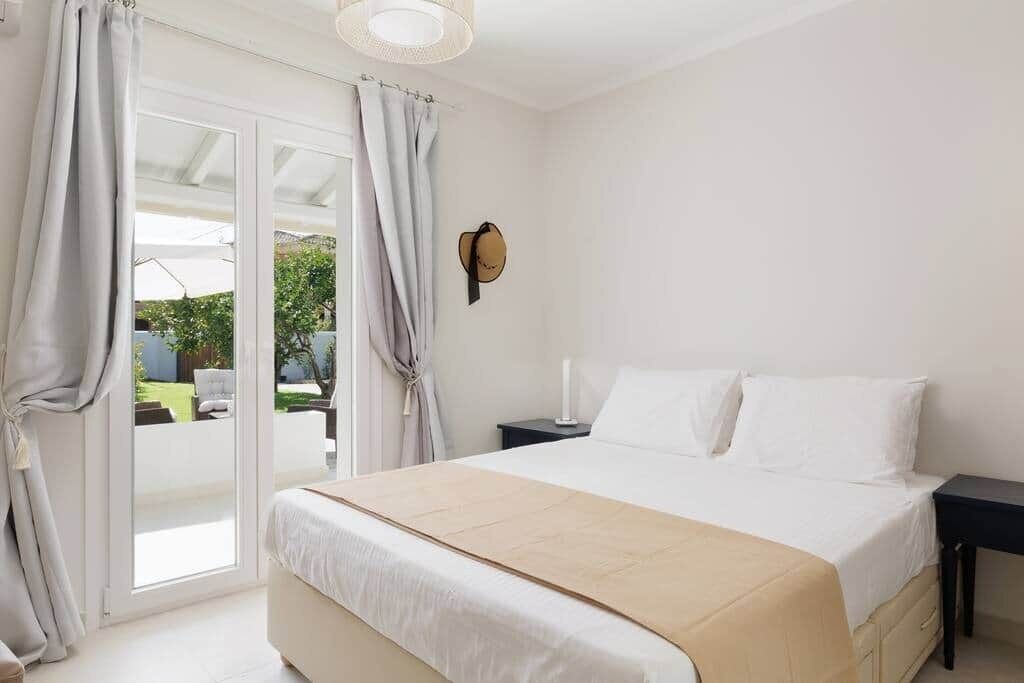 Photo of Bedroom in Alepou