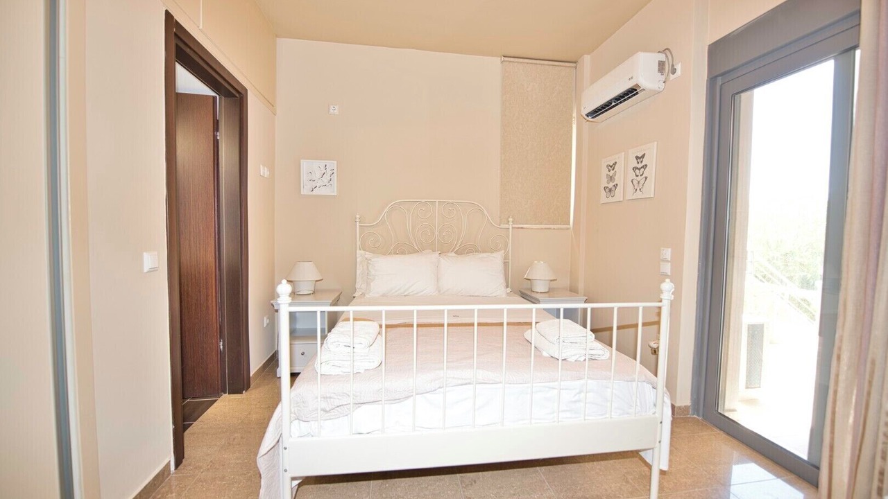 Photo of Bedroom in Kontos