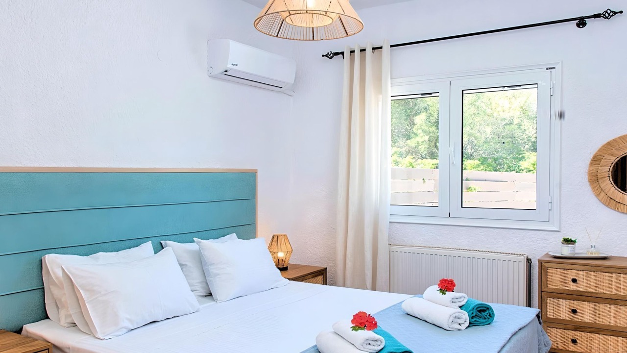 Photo of Bedroom in Vathi