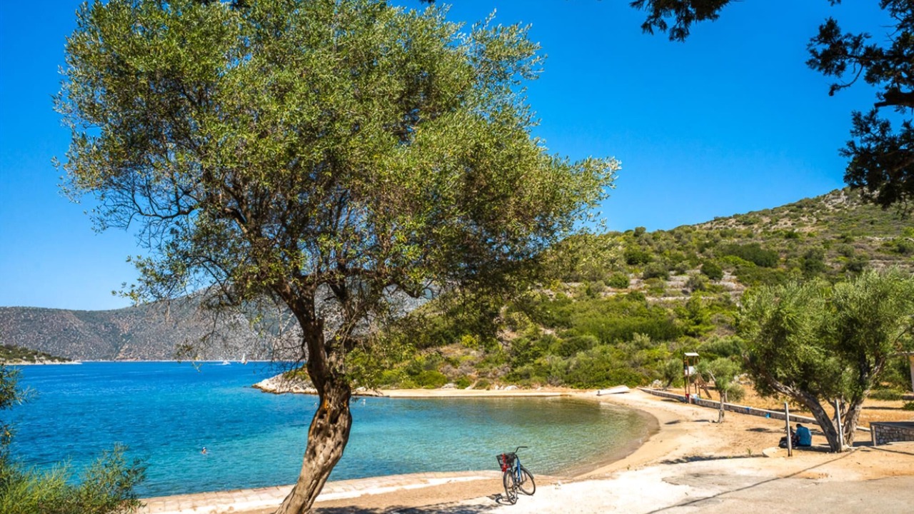 Photo of Others in Ithaki