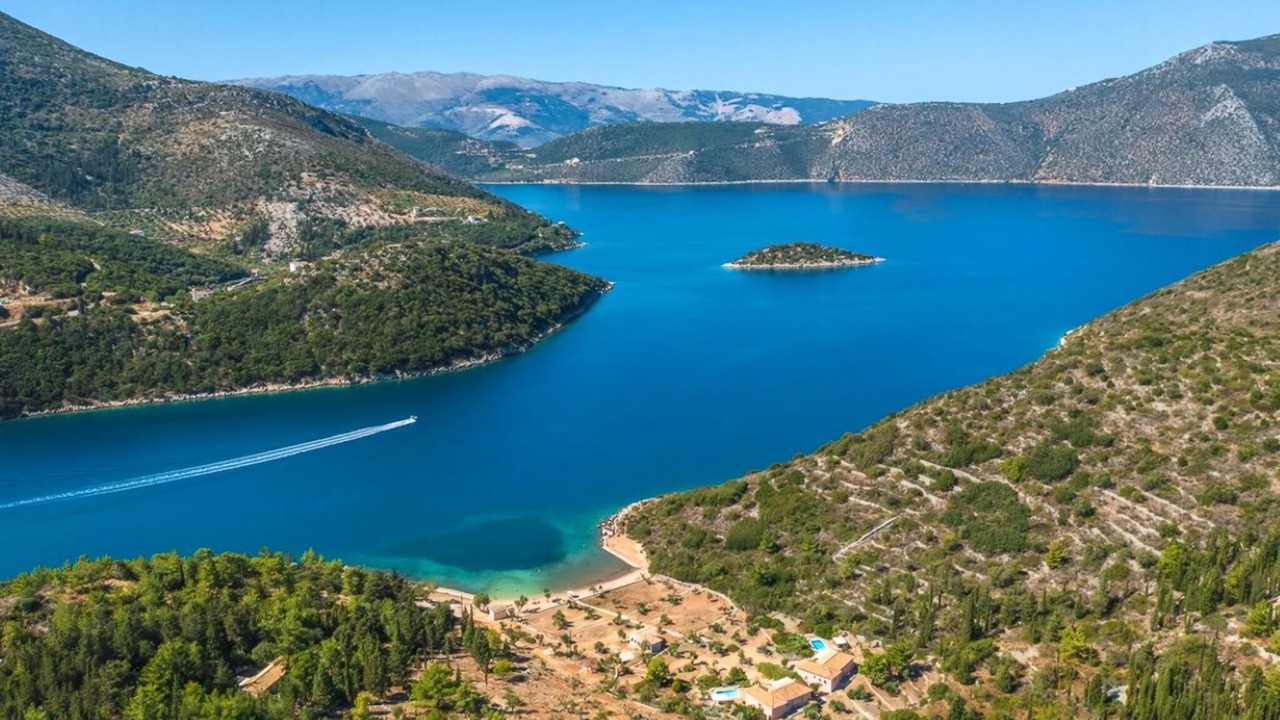 Photo of Others in Ithaki