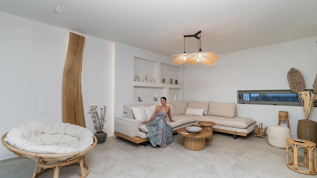 Photo of Livingroom in Apolpaina