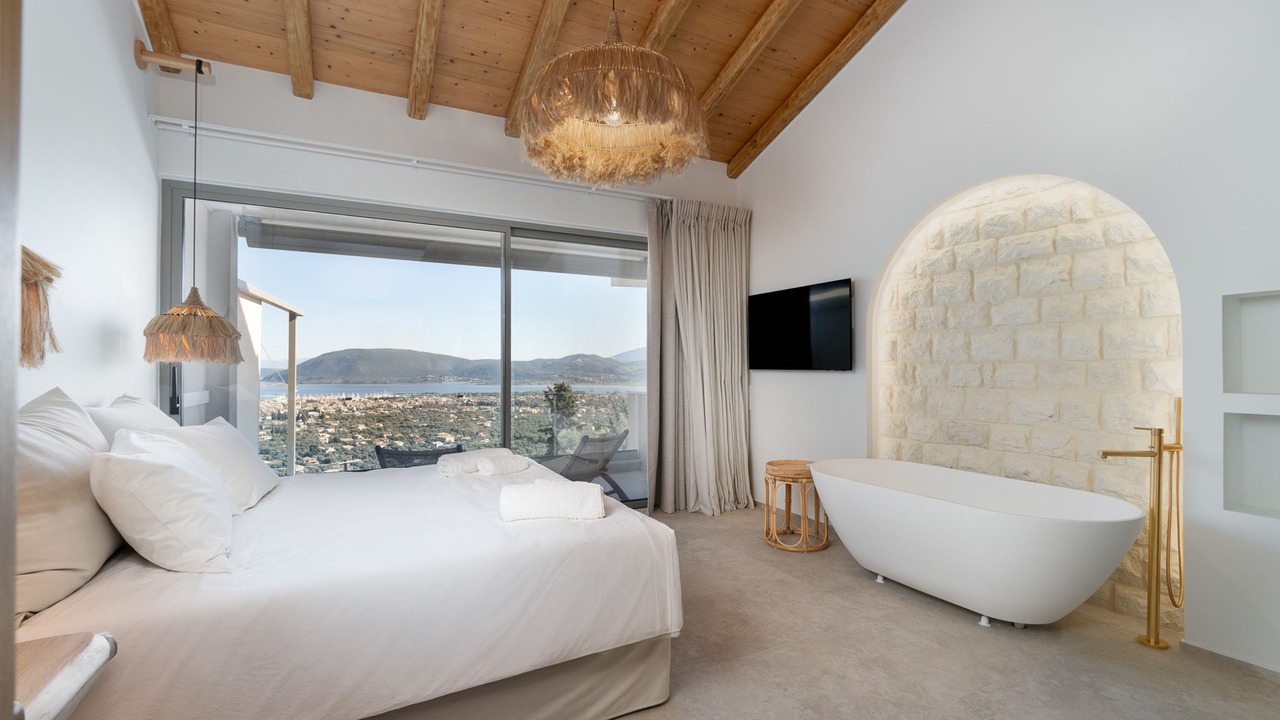 Photo of Bedroom in Apolpaina