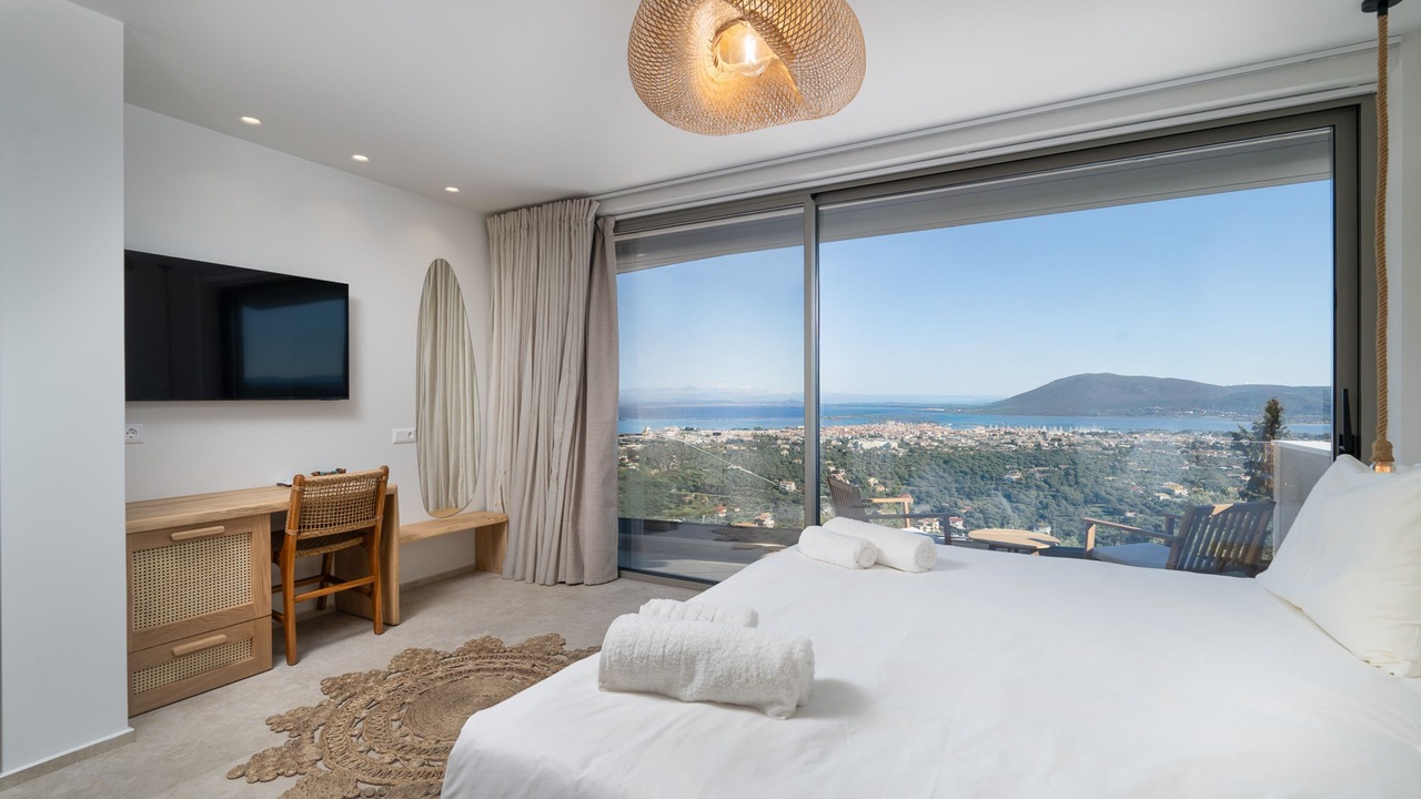 Photo of Bedroom in Apolpaina