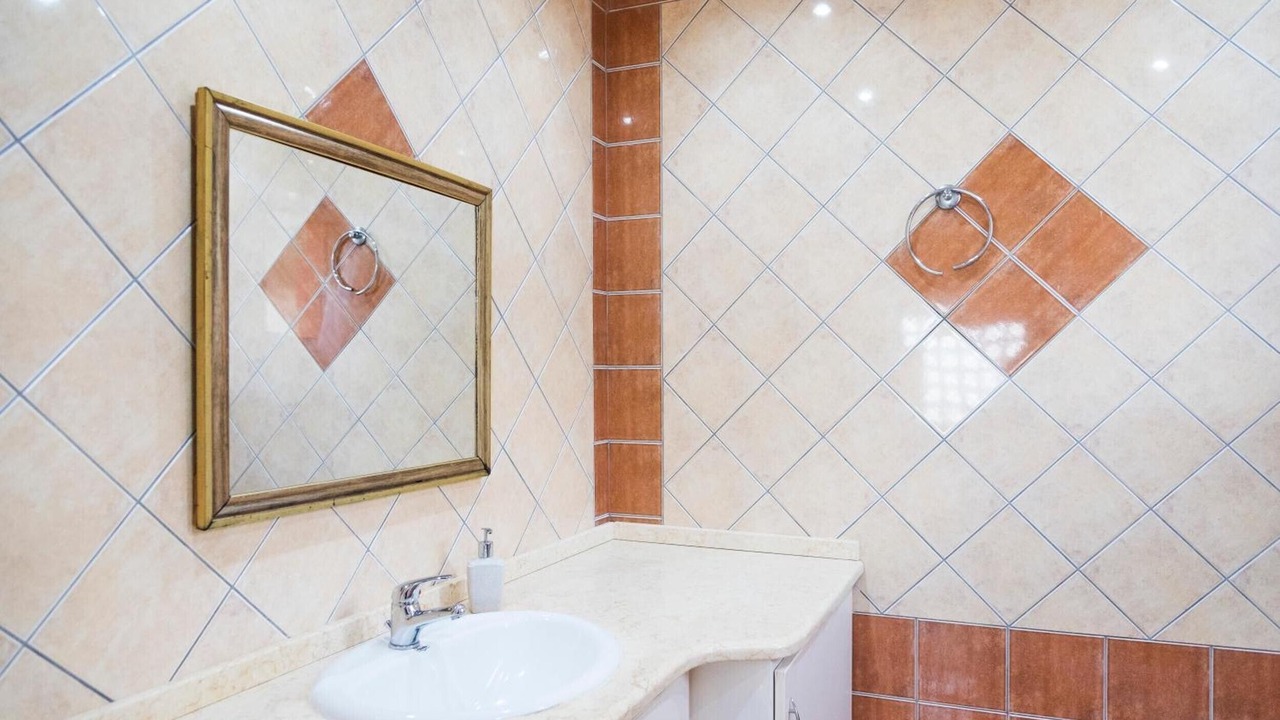 Photo of Bathroom in Gardenos