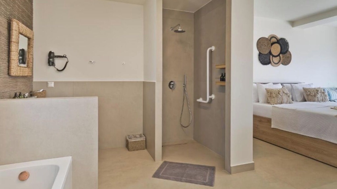 Photo of Bathroom in Amoopi
