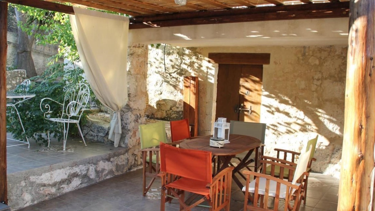 Photo of Outdoor in Tselendata