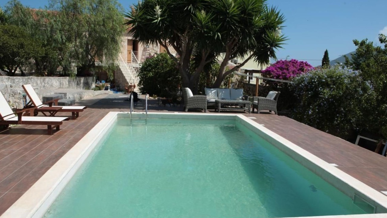 Photo of Outdoor in Tselendata