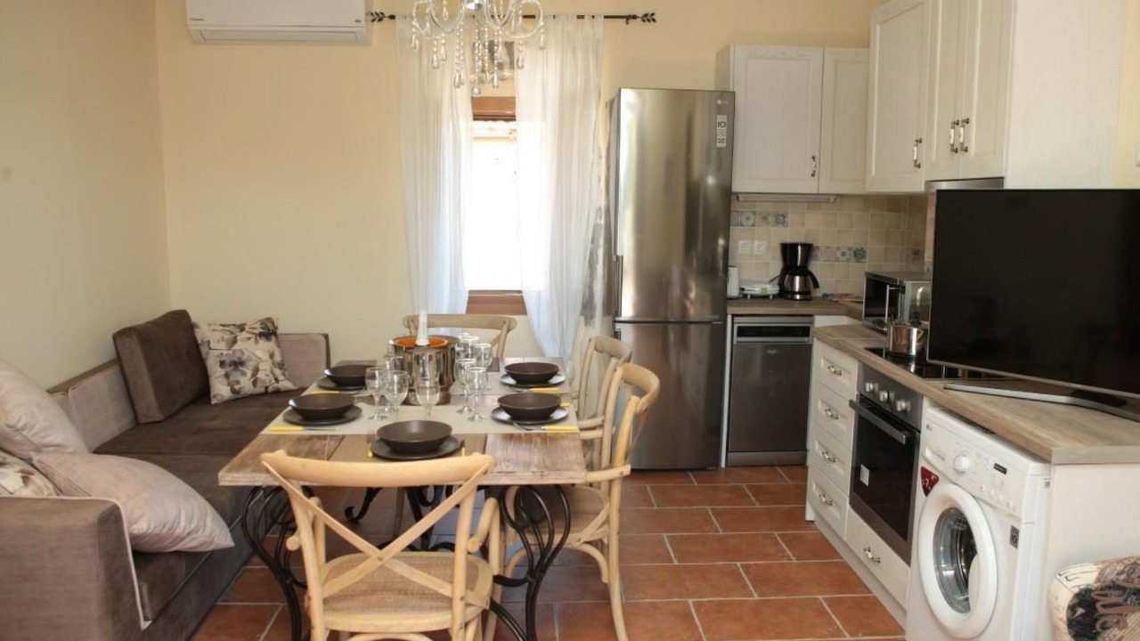 Photo of Bedroom in Tselendata