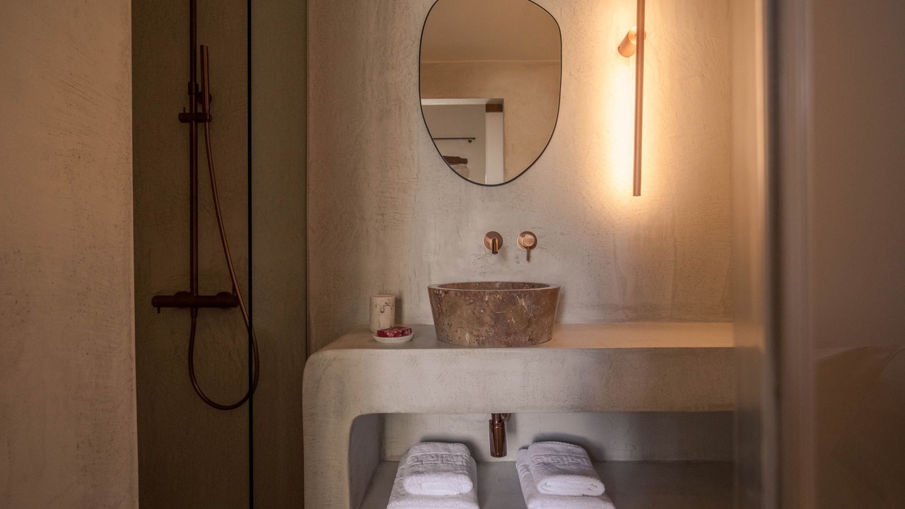 Photo of Bathroom in Adele