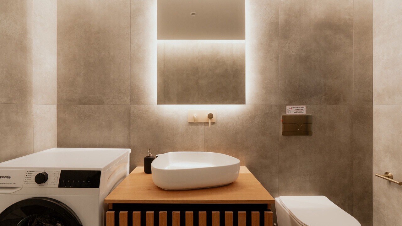 Photo of Bathroom in Exarhia