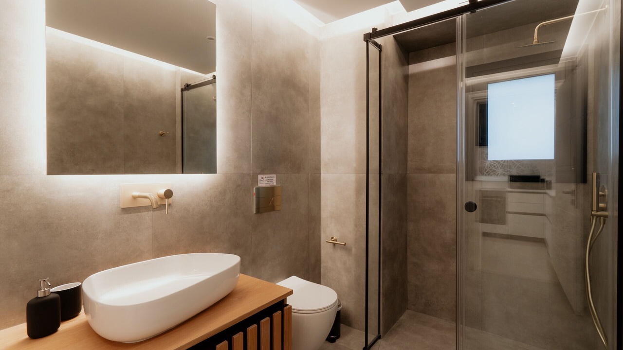 Photo of Bathroom in Exarhia