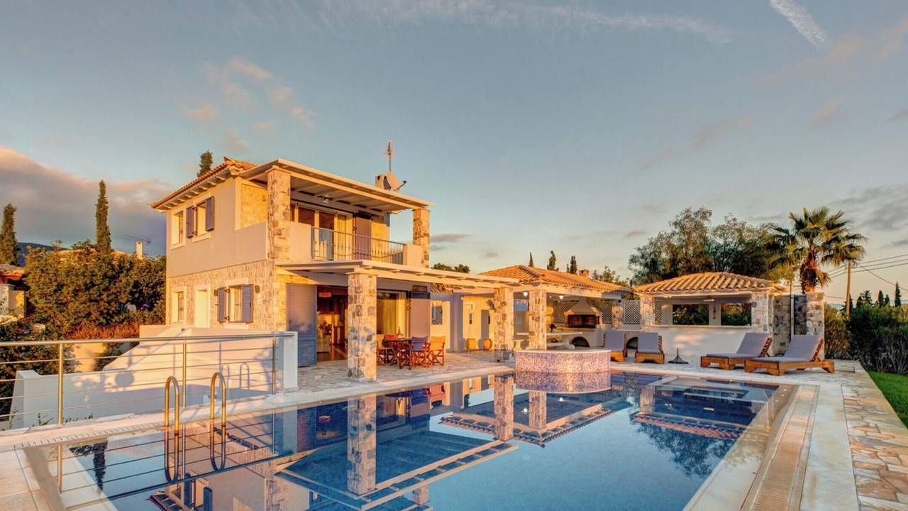 Photo of Outdoor in Plepi