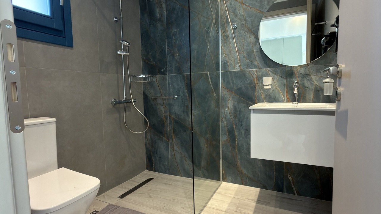Photo of Bathroom in Agios Ioannis