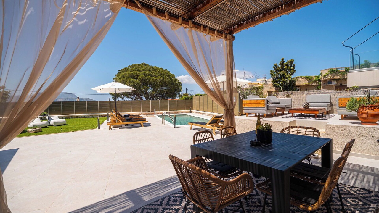 Photo of Outdoor in Plaka