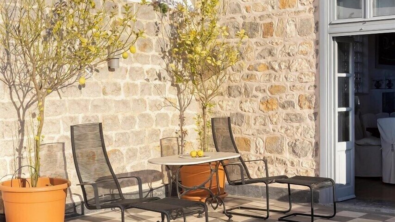 Photo of Others in Hydra