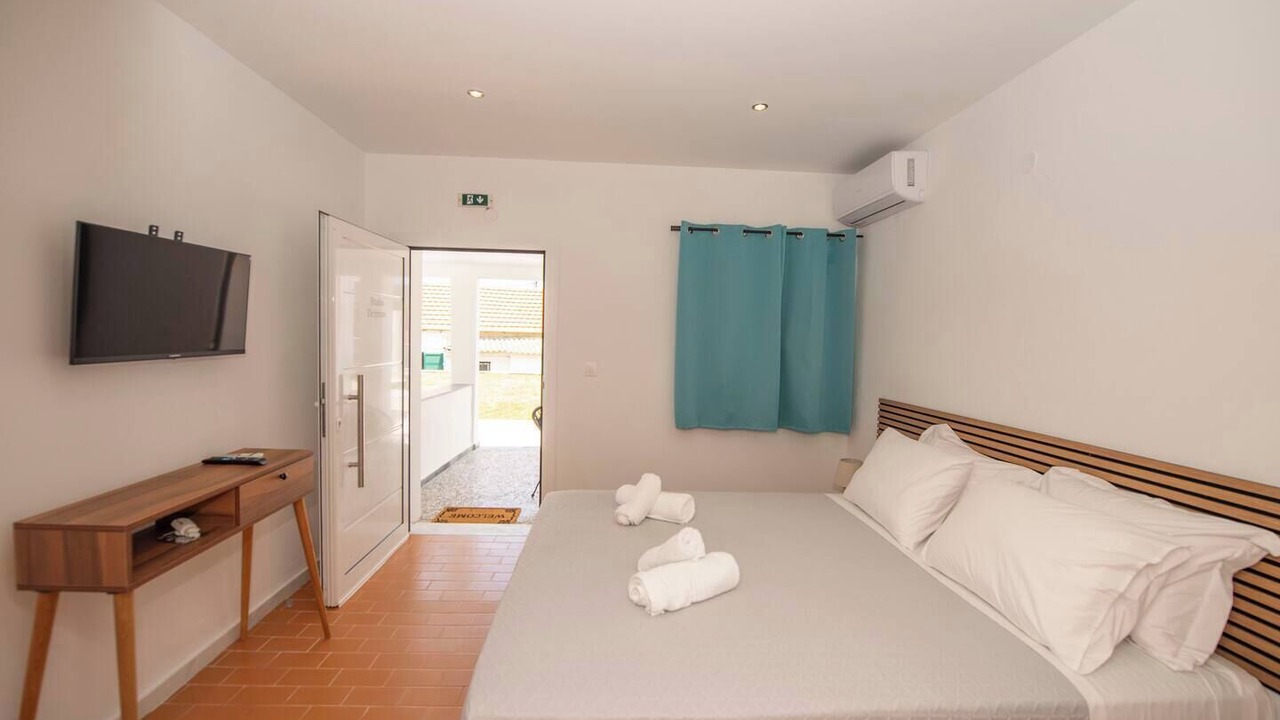 Photo of Bedroom in Agios Stefanos Avliotes