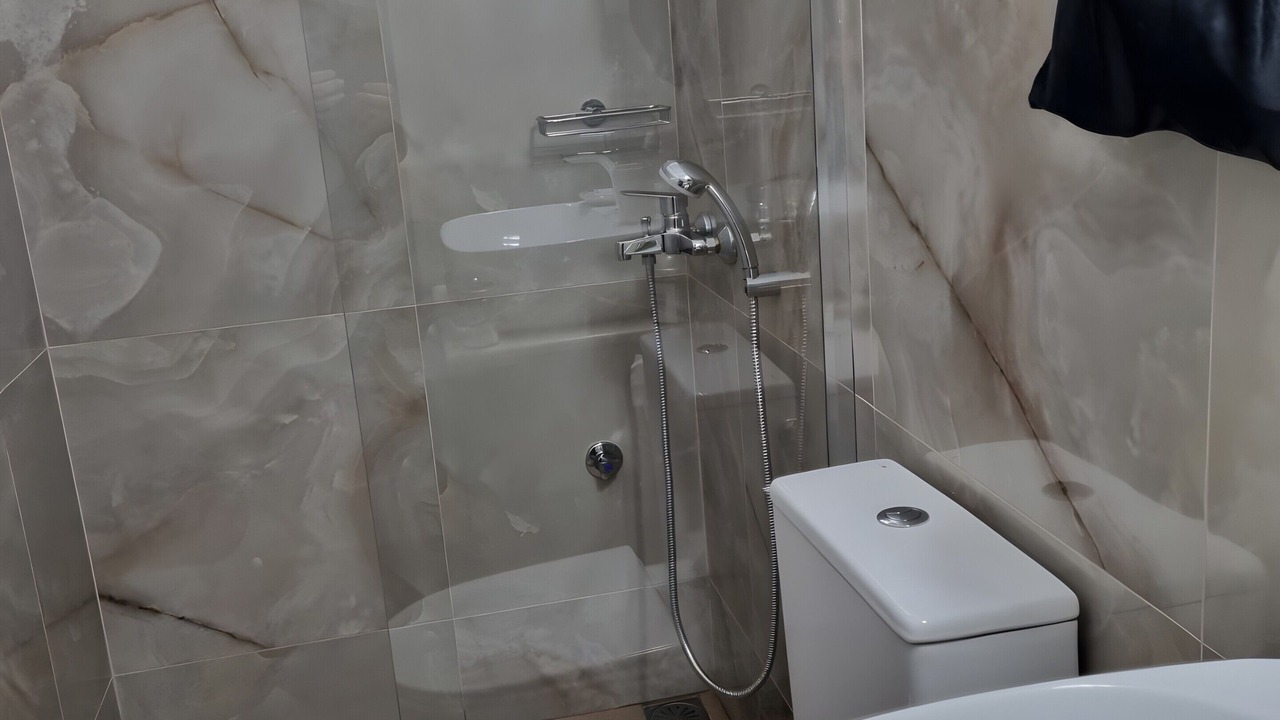Photo of Bathroom in East Mani