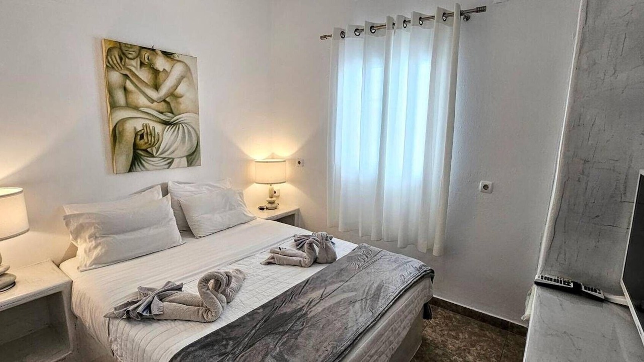 Photo of Bedroom in Perissa