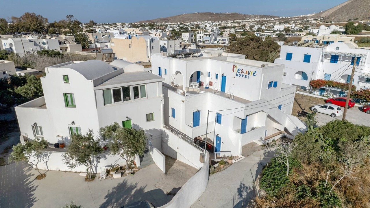 Photo of Outdoor in Perissa