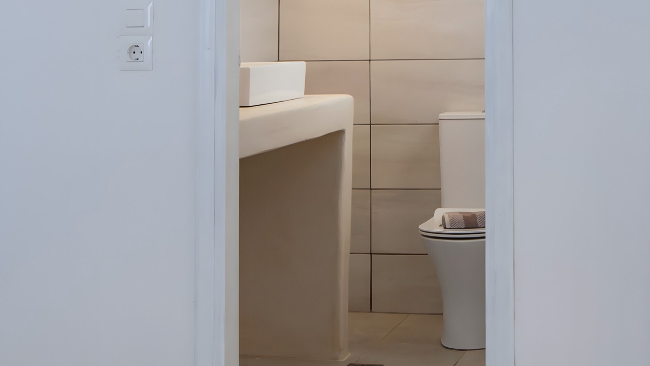Photo of Bathroom in Perissa