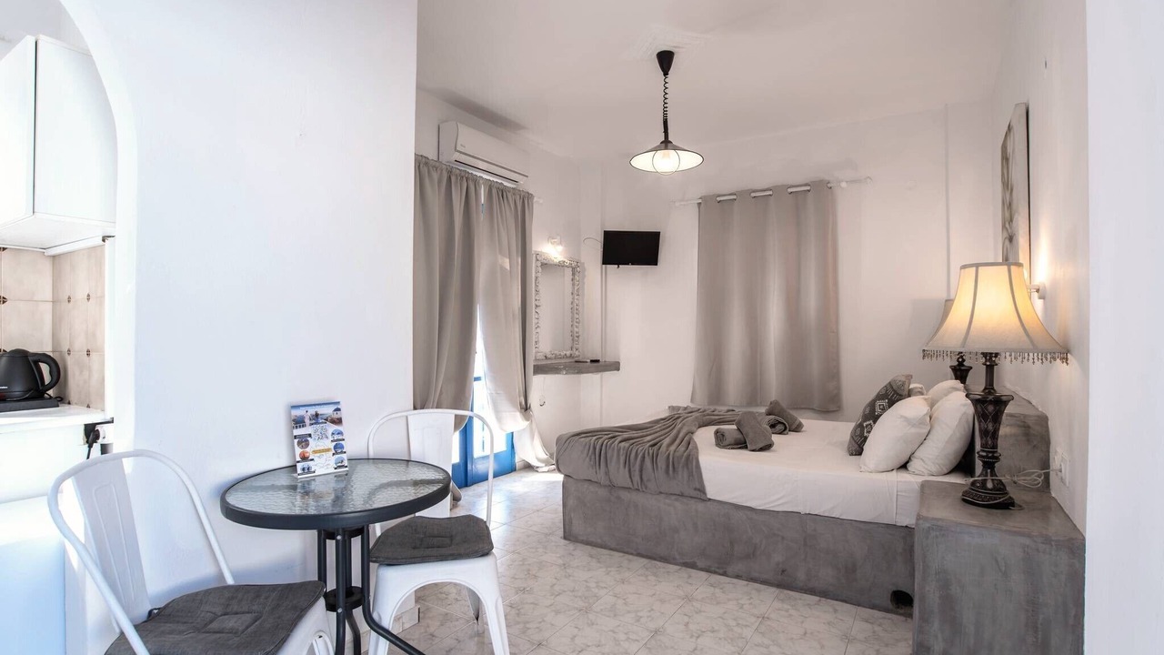 Photo of Bedroom in Perissa