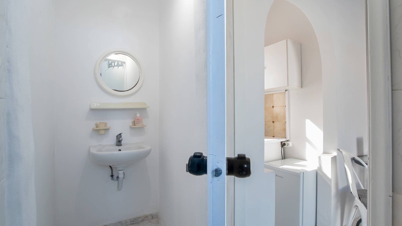 Photo of Bathroom in Perissa
