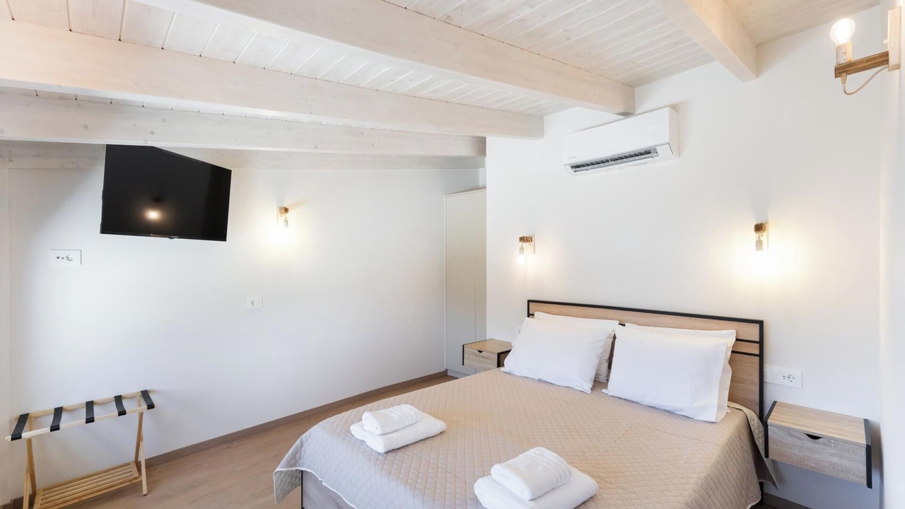 Photo of Bedroom in Pondi