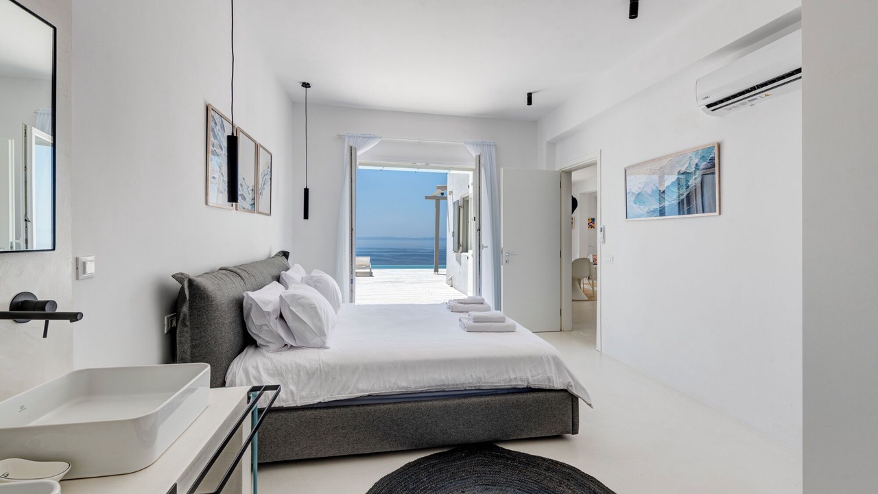 Photo of Bedroom in Syros
