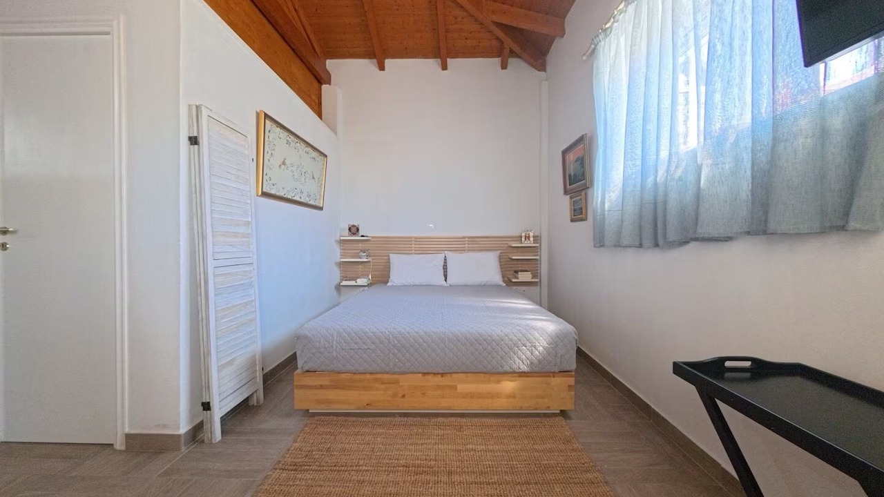 Photo of Bedroom in Rafina