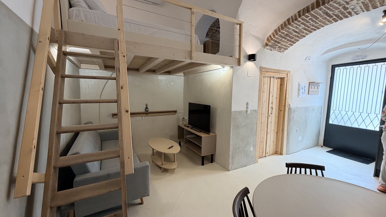 Photo of Livingroom in Chios