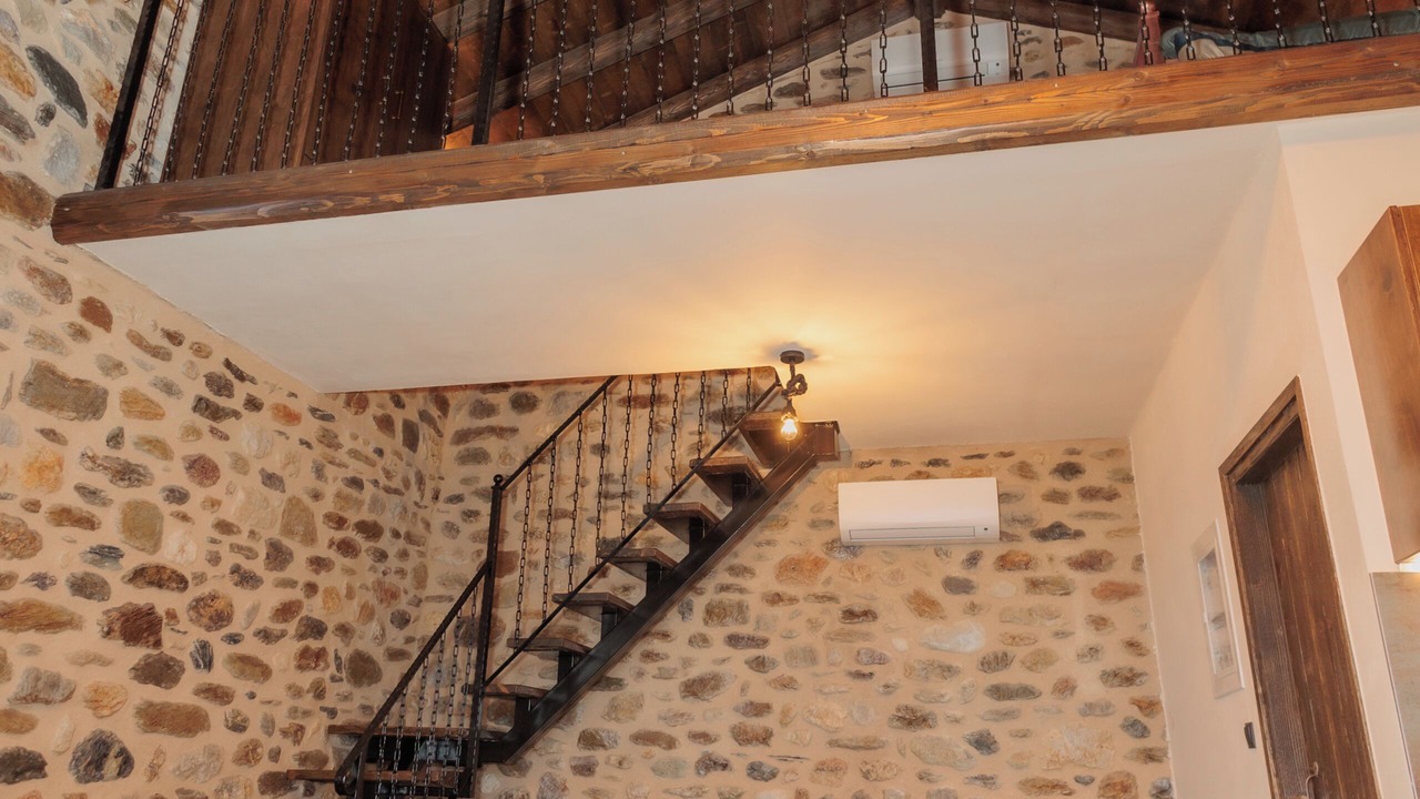 Photo of Livingroom in Mystras