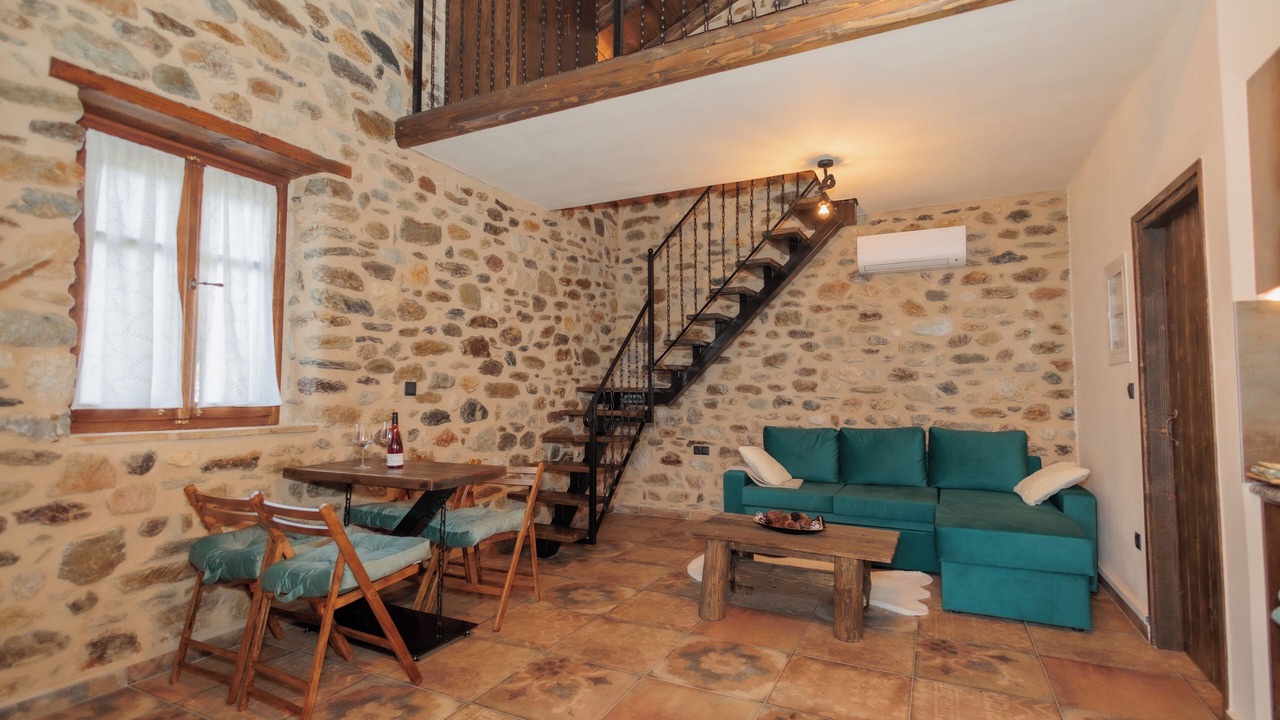 Photo of Livingroom in Mystras