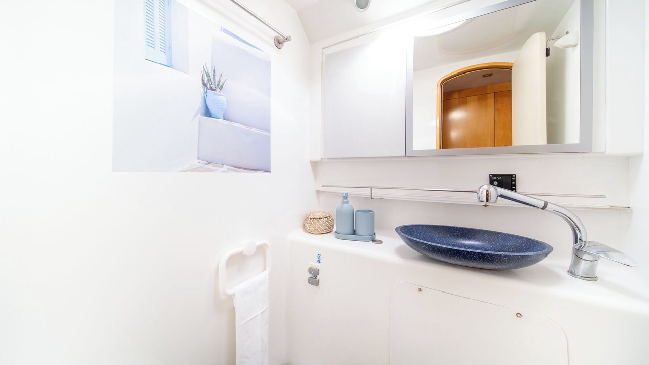 Photo of Bathroom in Aegina